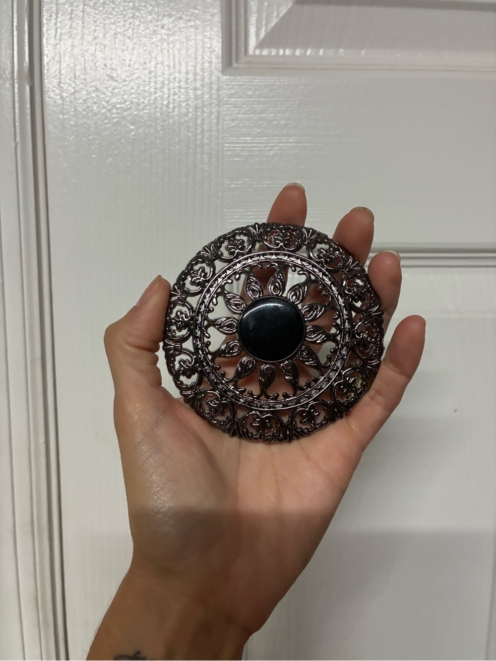 Decorative Round Metal Compact Mirror - Black